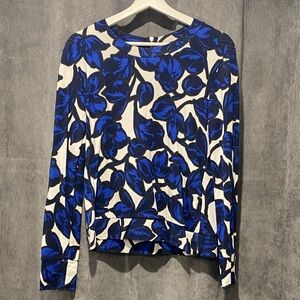 Banana Republic Blue and White Soft Long Sleeve Top